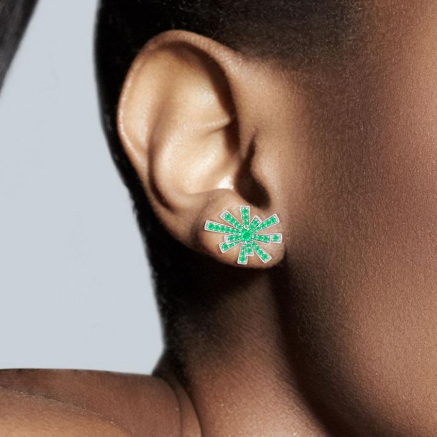 Earring Hueb | 18 Karat Tribal White Gold Earring With Green Emerald