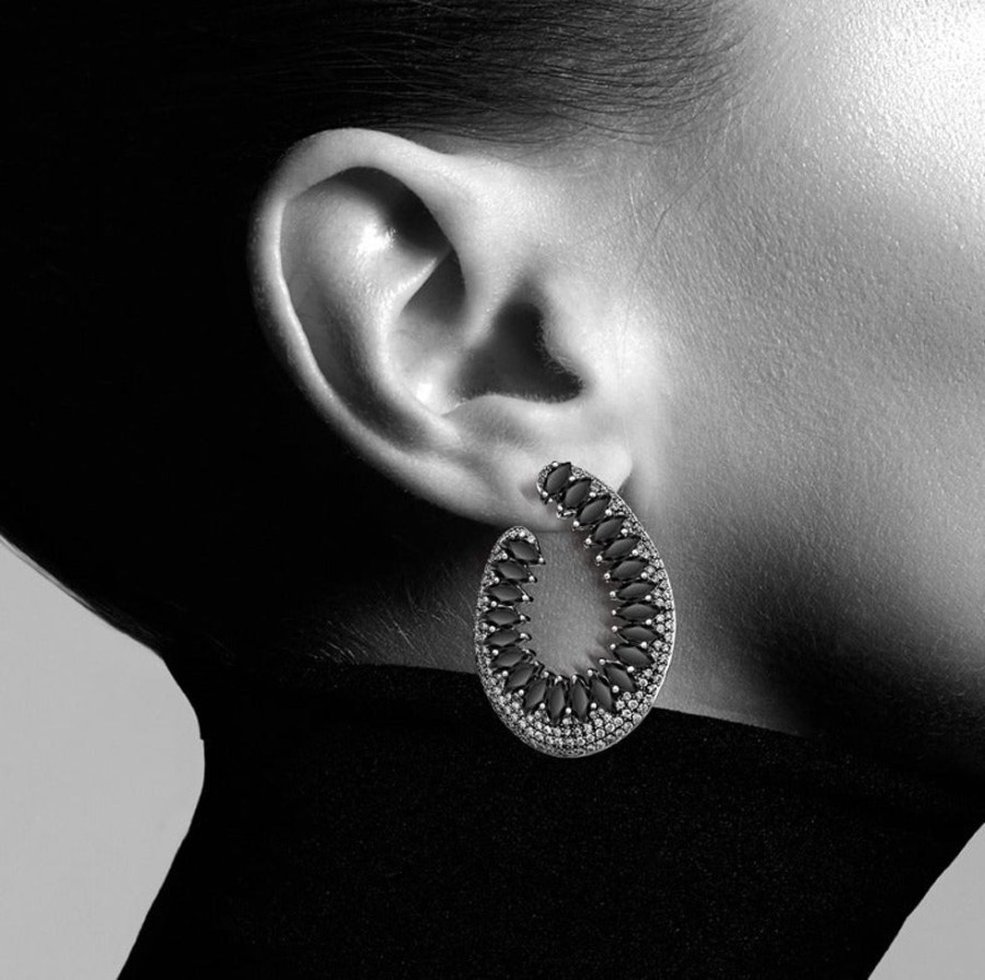 Earring Hueb | 18 Karat Mirage White Gold Earring With Black Diamonds