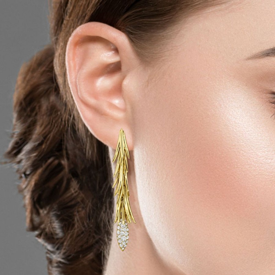 Earring Hueb | 18 Karat Tribal Yellow Gold Earring With Vs-Gh Diamonds