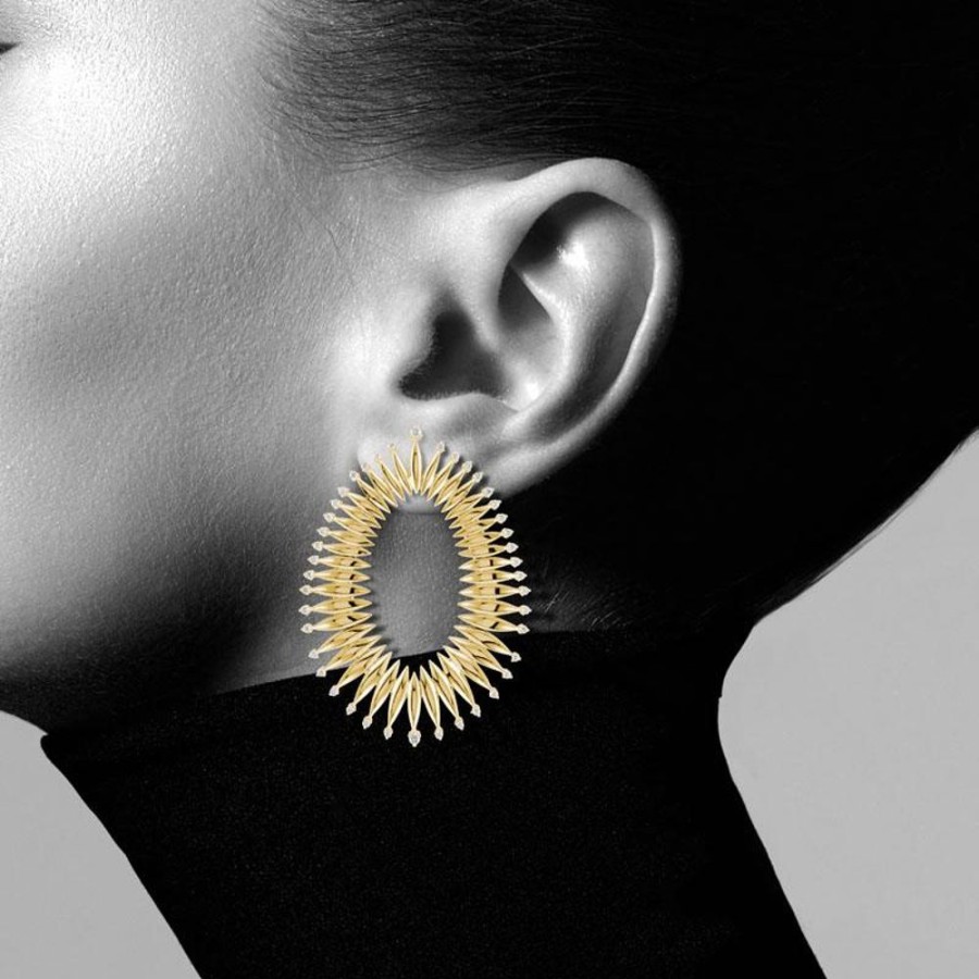 Earring Hueb | 18 Karat Tribal Yellow Gold Earring With Vs-Gh Diamonds